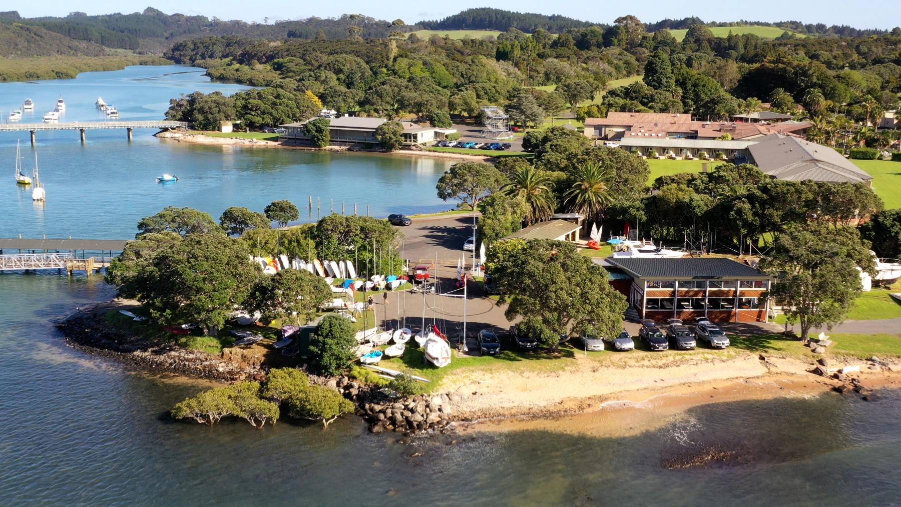 bay of island yacht club